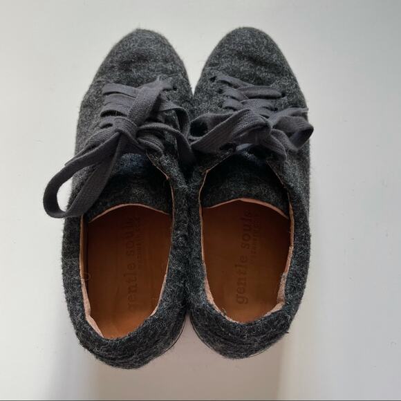 Gentle Souls Kenneth Cole Grey Wool Wedge Sneaker - Picture 6 of 8